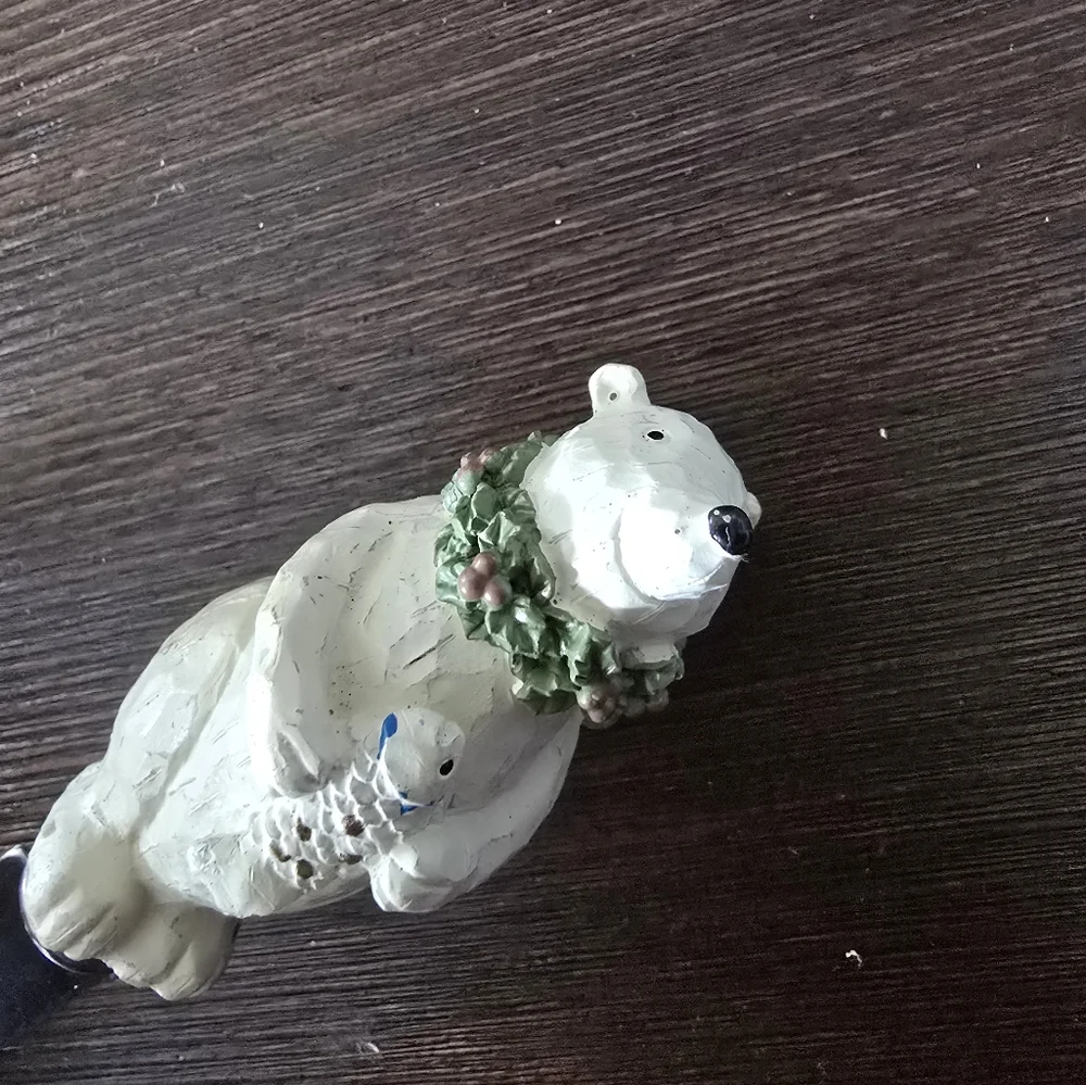 Foreside Set of 4 Small Spreading Knives/ Spreaders With Polar Bear Winter Theme
